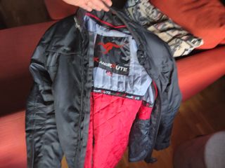 Chaqueta moto Kangroute talla S.
