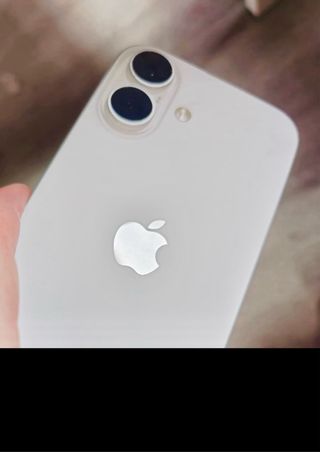 iPhone 16 blanco