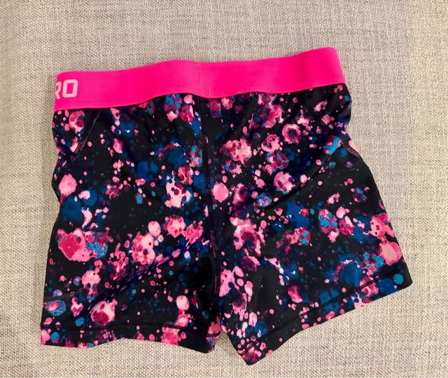 Pantaloncini Nike Pro donna