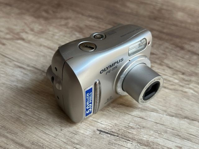 Fotocamera digitale Olympus FE-115