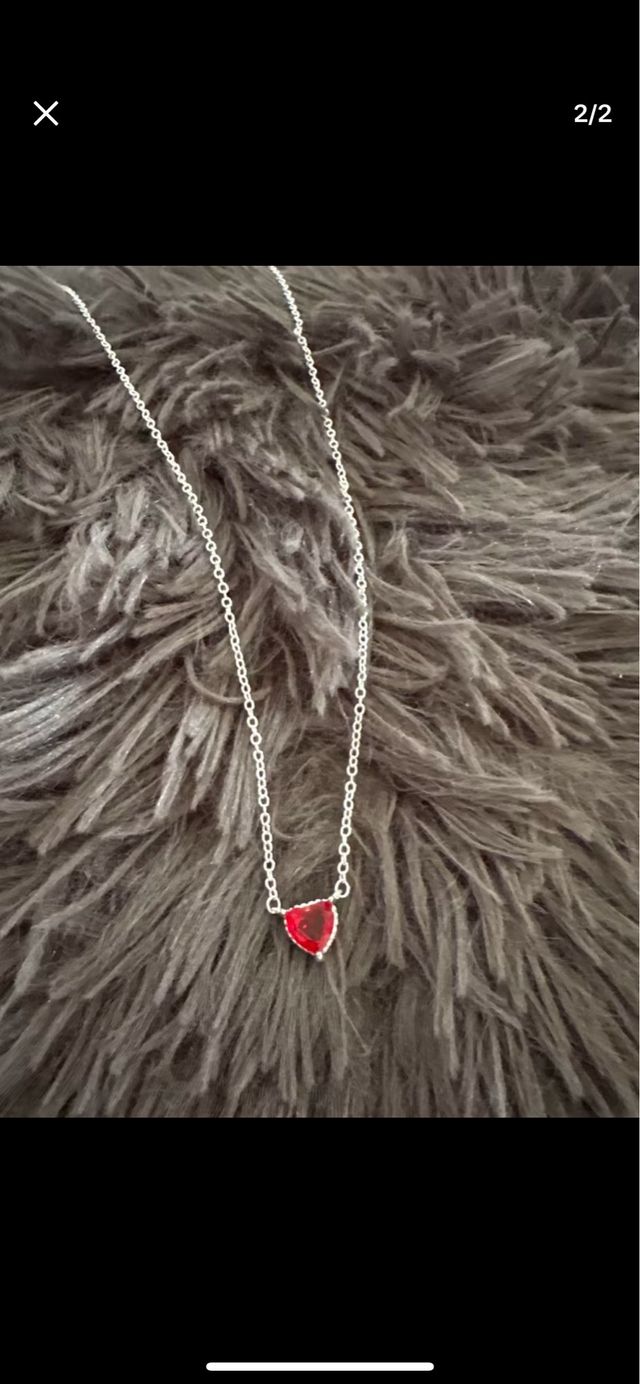 Collar Plata con Corazón Rojo