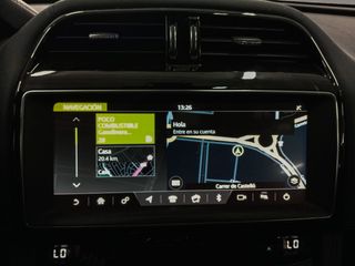 Jaguar F-Pace 20d Pure AWD