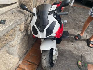 Moto eléctrica BMW niño