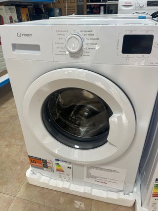 Lavadora Indesit 6kg - NUEVA
