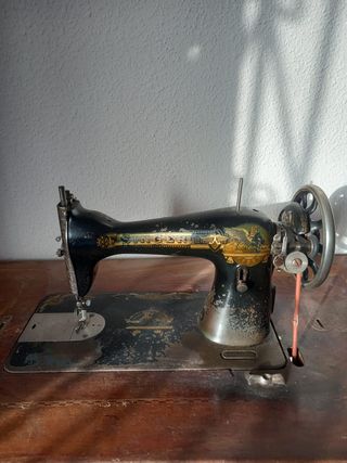 Máquina coser Singer Antigua