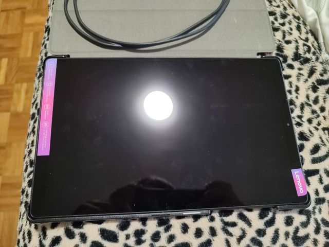 Tablet Lenovo Negra - Nueva