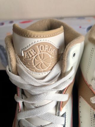 Air Jordan 2 Retro 42eu Crema y pastel 