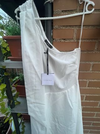 Vestido blanco asimétrico largo 