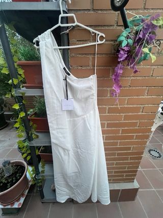 Vestido blanco asimétrico largo 