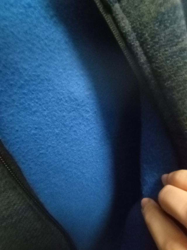 Sudadera térmica azul con capucha