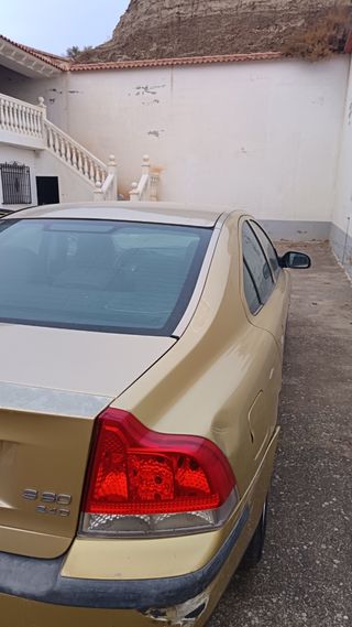 Volvo S60 2003