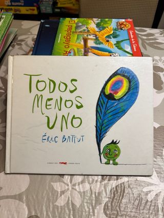 Todos menos uno (Spanish Edition)