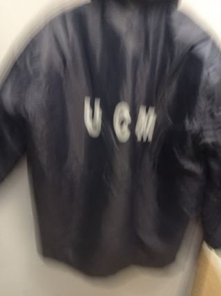 Chaqueta UCM XL impermeable azul