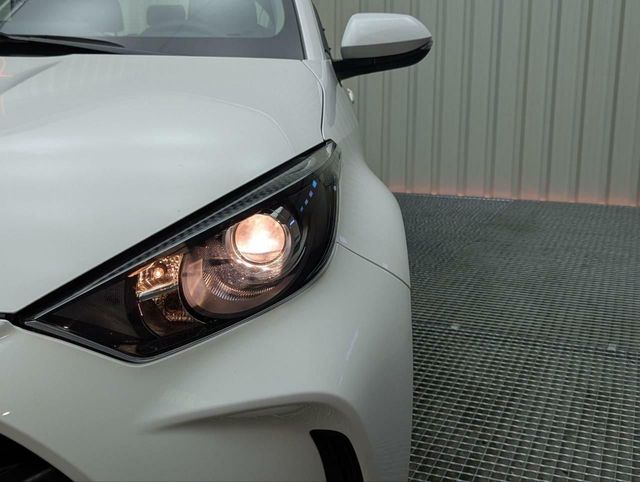Toyota Yaris HIBRIDO 120H E-CVT 5P BUSINESS PLUS