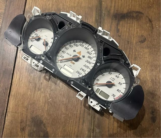 Cuadro instrumentos Mercedes benz SLK R170