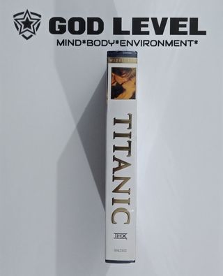 VHS Titanic precintado