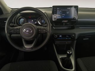 Toyota Yaris Hybrid Design