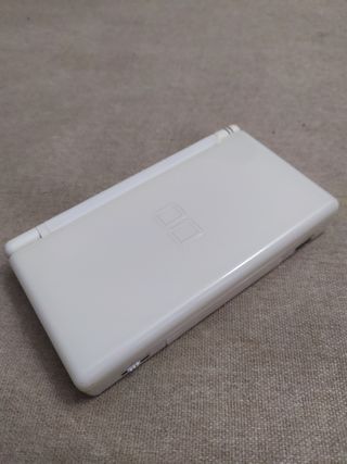 Nintendo DS Lite