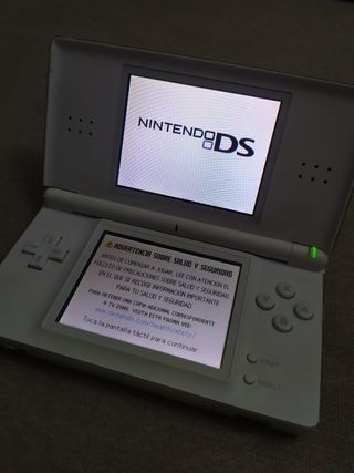 Nintendo DS Lite