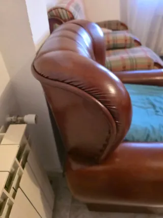 Butaca de cuero marrón
