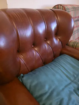 Butaca de cuero marrón