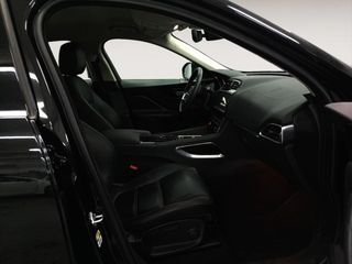 Jaguar F-Pace 20d Pure AWD