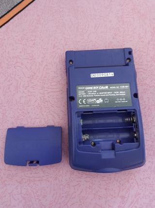 Game Boy Color Morada + Juego 32 en 1