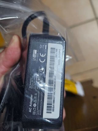 Cargador portátil Lenovo