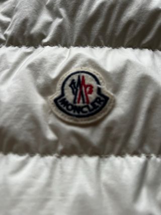 Chaleco Moncler blanco talla 2 (48)