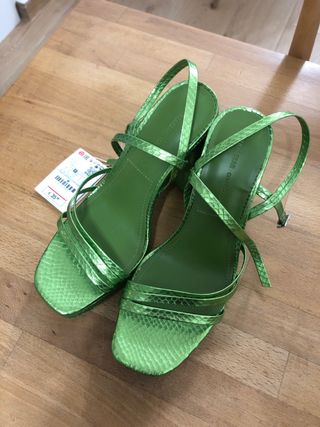 Sandalias Pull&Bear tacón serpiente 37