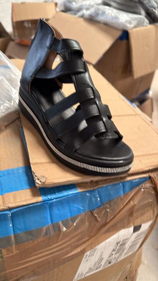 Sandalias negras plataforma
