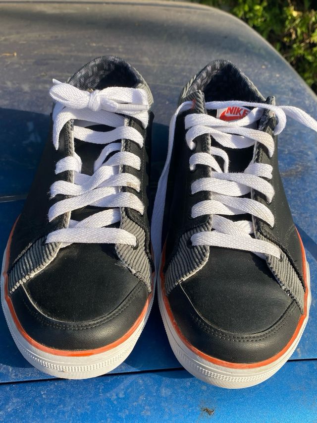 Zapatillas Nike swoosh negro-azul Marino talla 44