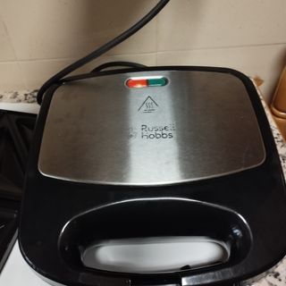 Sandwichera Russell Hobbs 3 en 1