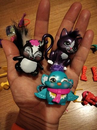 Enchantimals: 3 muñecas y mascotas