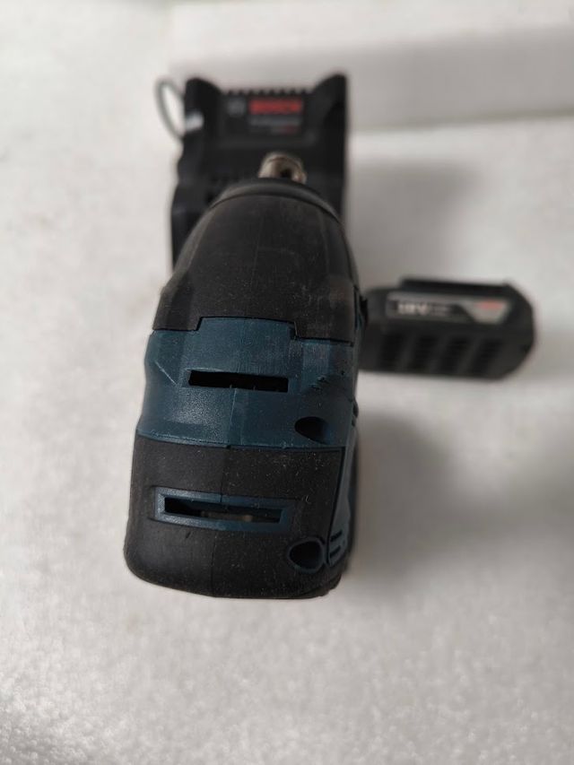 Llave Impacto Bosch GDS 18V-210C 370 Nm 1/2"