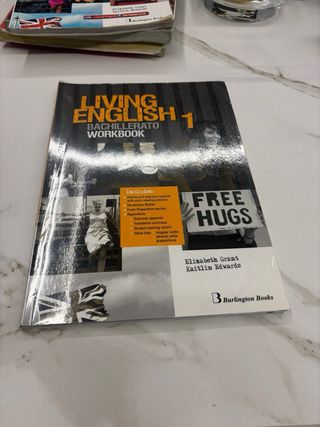 LIVING ENGLISH 1 BACH StudBooks and workbook