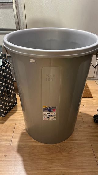 Cubo plástico 100Litros NUEVO