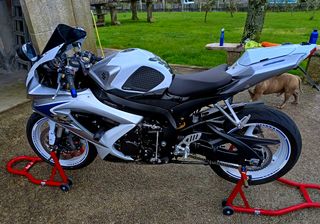 Suzuki GSXR 600 K8 - 23.000km
