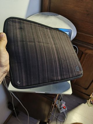 MacBook 13" Alumínio (2008) con funda de calidad