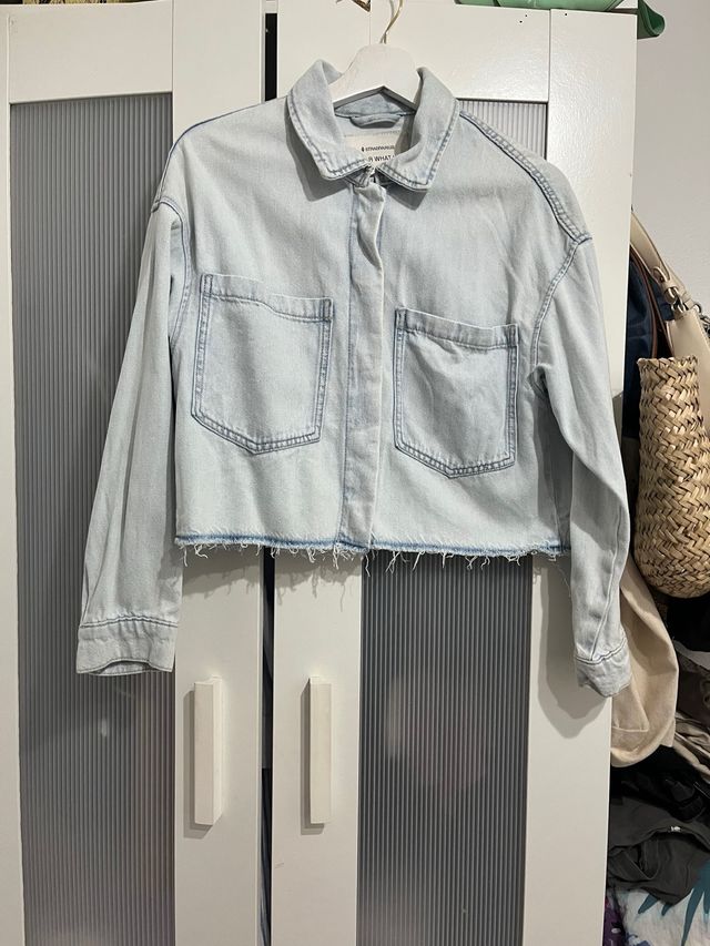 Chaqueta vaquera Stradivarius azul