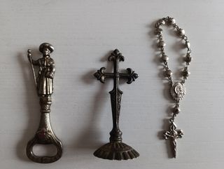 Lote 5 artículos religiosos Santiago