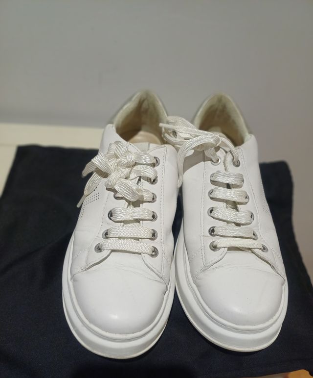 Zapatillas KARL blancas