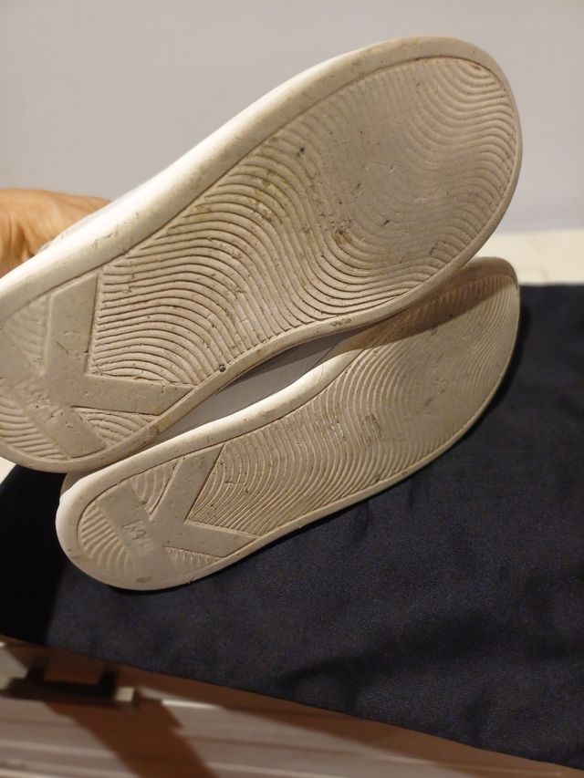 Zapatillas KARL blancas