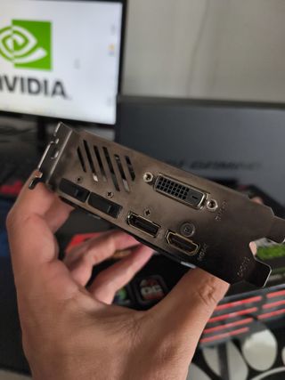 GTX 1080 G1 OC edition
(EN SU CAJA ORIGINAL)
