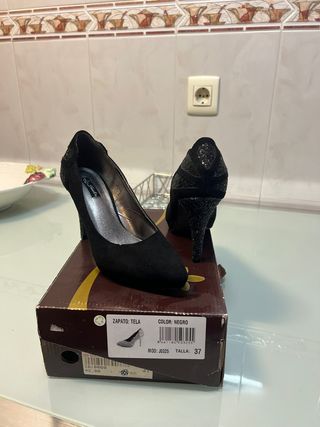 Tacones negros talla 37