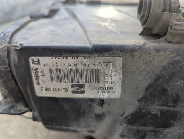 Faro delantero Seat Ibiza usado