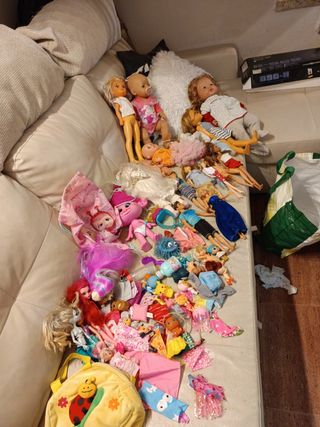 Lote Muñecas - Barbie, Nenuco +