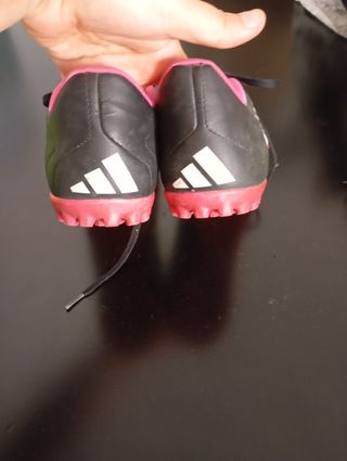 Adidas Predator - Fútbol