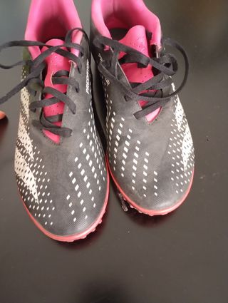 Adidas Predator - Fútbol