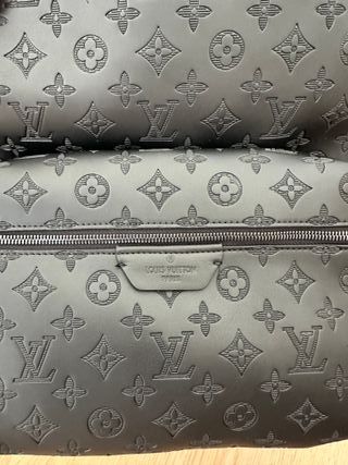 Mochila Louis Vuitton negra